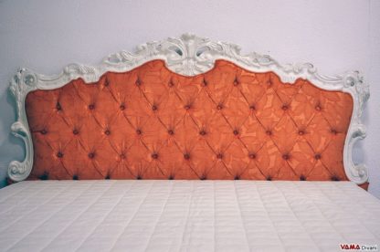 Testata letto Barocco con cornice laccata bianca