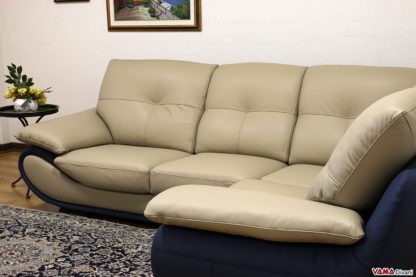 Sedute del divano angolare moderno